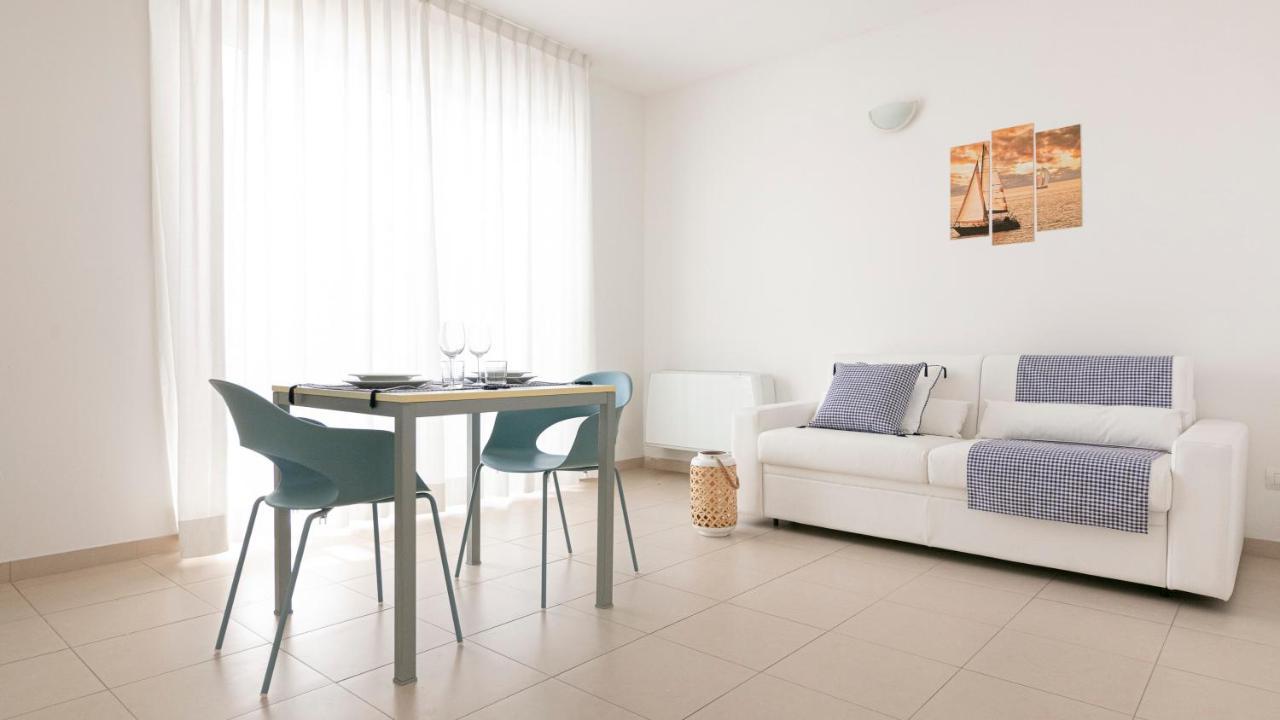 Residenza Excelsior - Bilocali Piano Terra Lägenhet Marina Di Montenero Exteriör bild