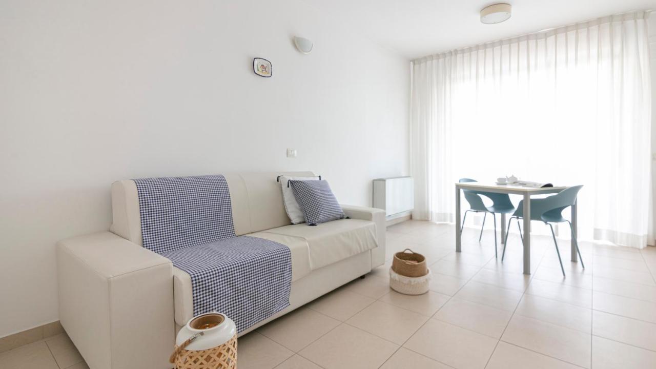 Residenza Excelsior - Bilocali Piano Terra Lägenhet Marina Di Montenero Exteriör bild